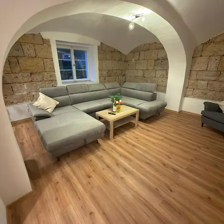 Hnízdo Jetřichovice