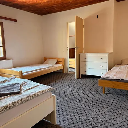 Semesterbostad Hnizdo Jetřichovice